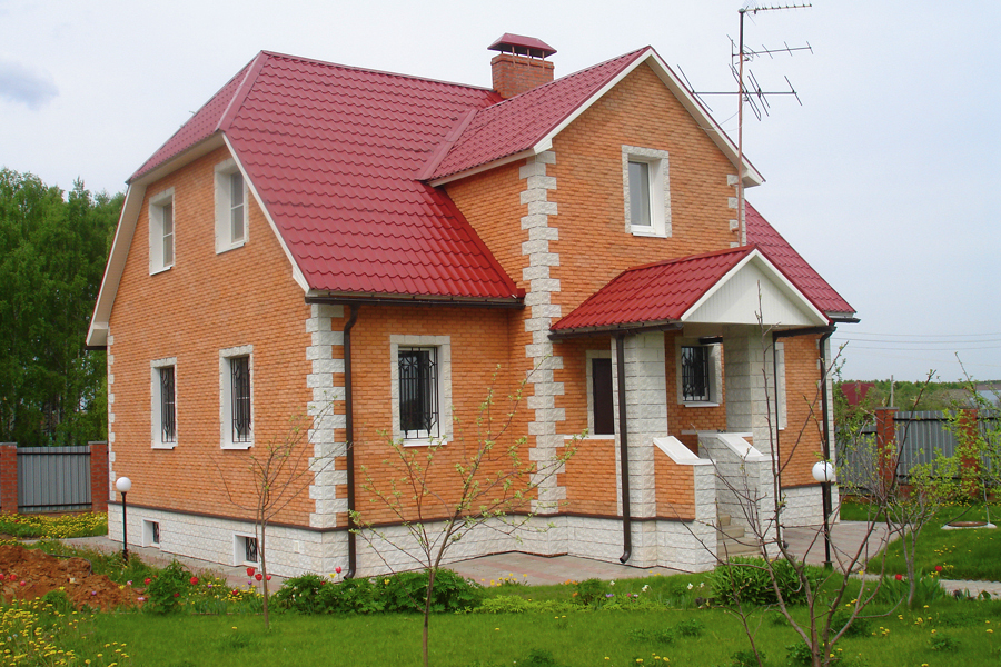 Облицовка фасада дома плиткой - фото до и после